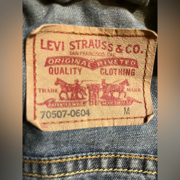 Levi’s Strauss & Co. Authentic Vintage(2000) Standard Trucker Denim Jacket M - Picture 3 of 11